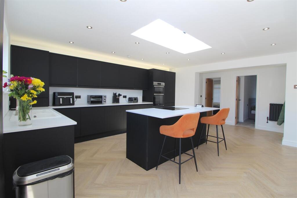 Main image of property: Rose Gardens, Minster, Ramsgate