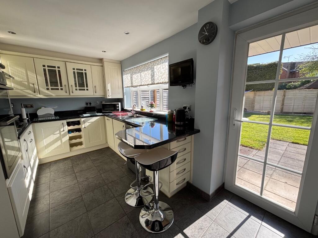 7 Nightingale Way photo 4