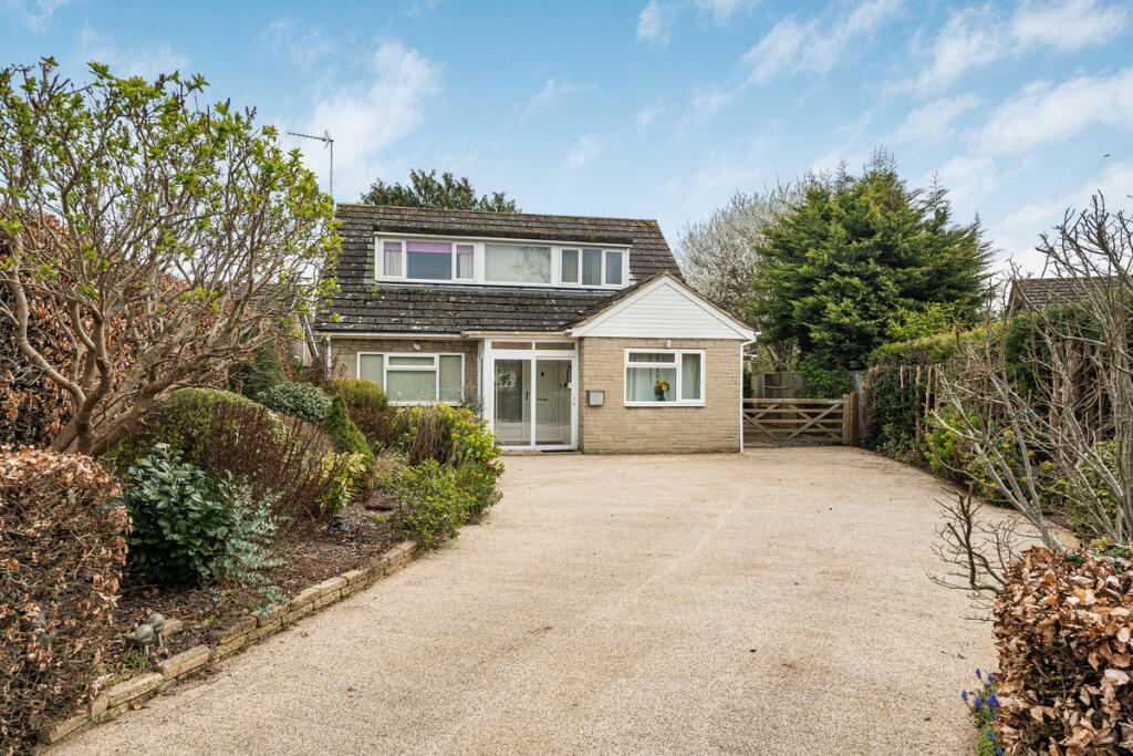 Main image of property: Plough Close, Wallingford, OX10