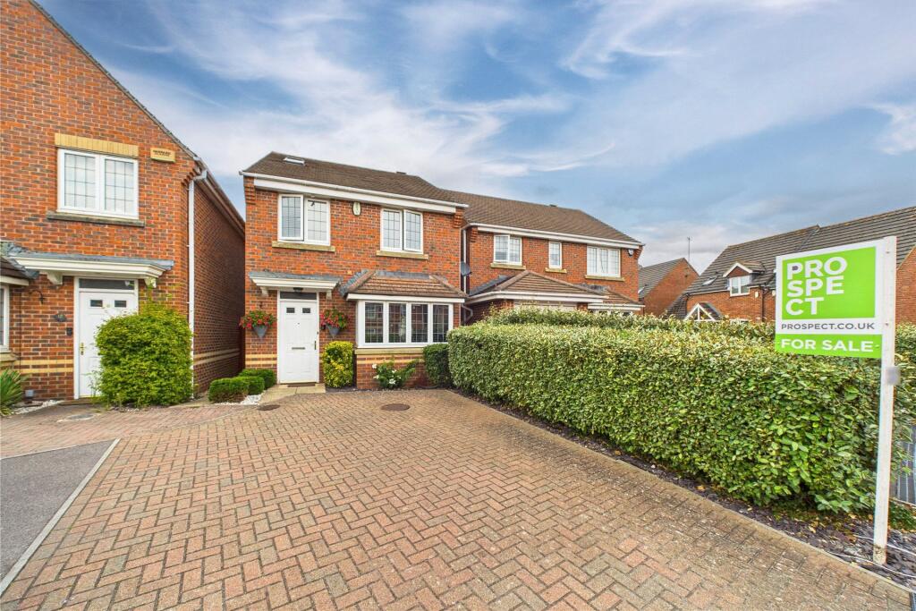 Main image of property: Deardon Way, Shinfield, Reading, Berkshire, RG2