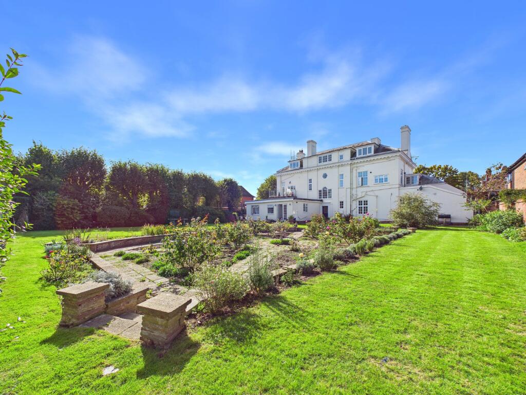 Apartment in Folkestone and Hythe, Morehall, Folkestone - More