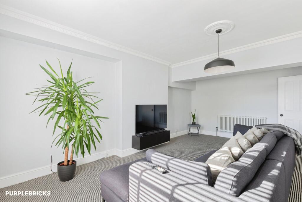 Apartment in Warwick, Royal Leamington Spa - More