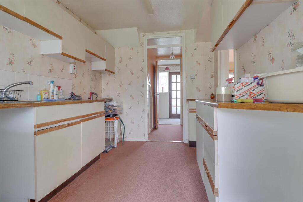 Alderney Gardens, Wickford photo 3