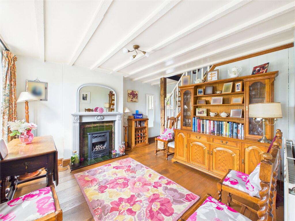 House in Worcester - More