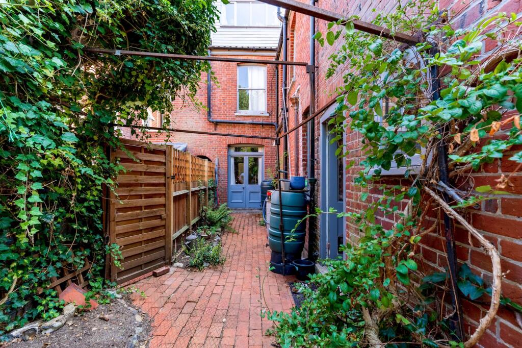 Main image of property: Earlham Road, Norwich