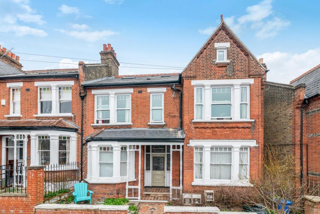 3-bed flat on Hollingbourne Road, London, £820,000