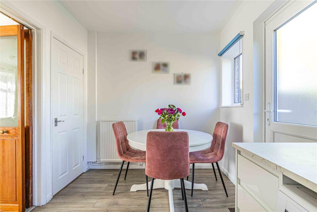 House in Borehamwood, Elstree and Borehamwood - View 4