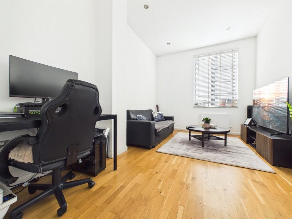 Apartment in London - View 5