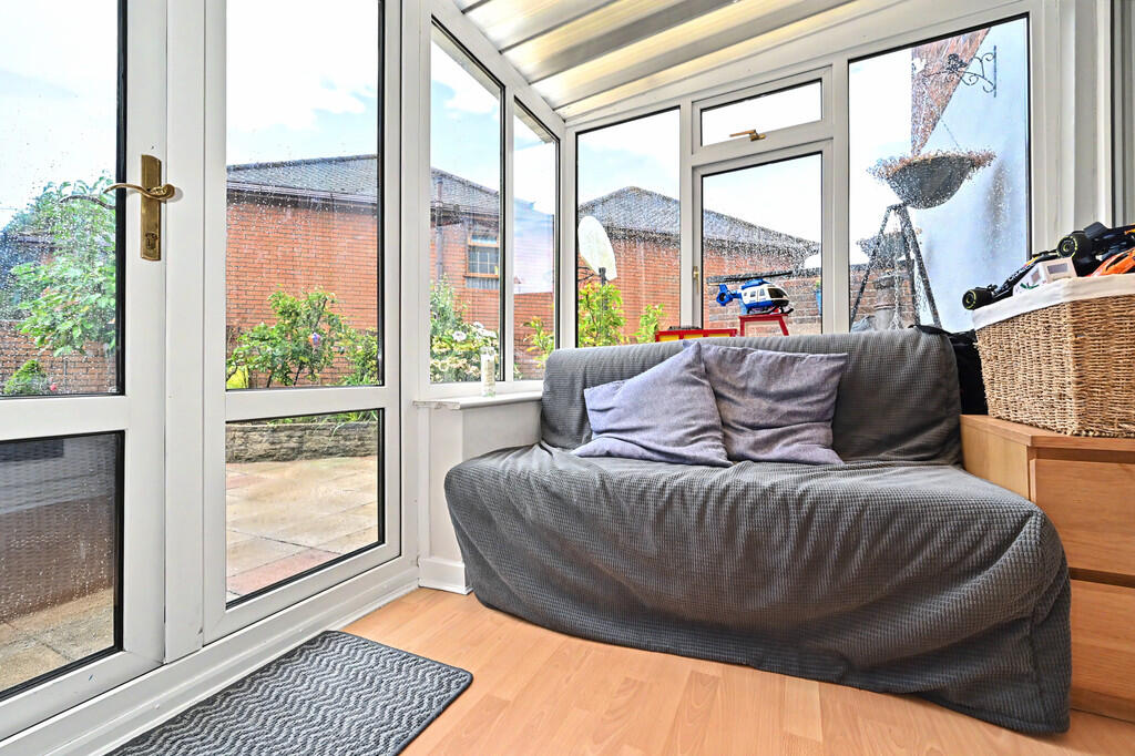 House in Stoke-on-Trent - View 5