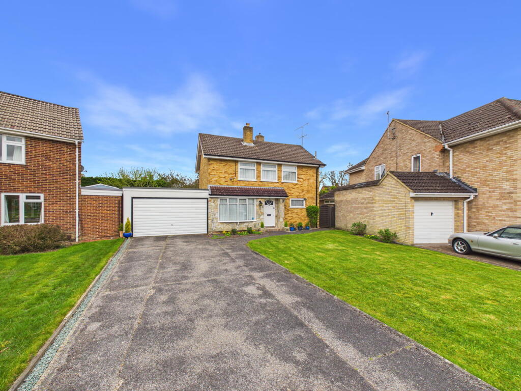Main image of property: Kennedy Gardens, Earley, Reading, RG6