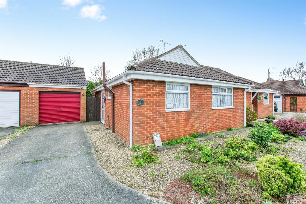 Main image of property: Mount Tumbledown Close, Sutton Bridge, SPALDING