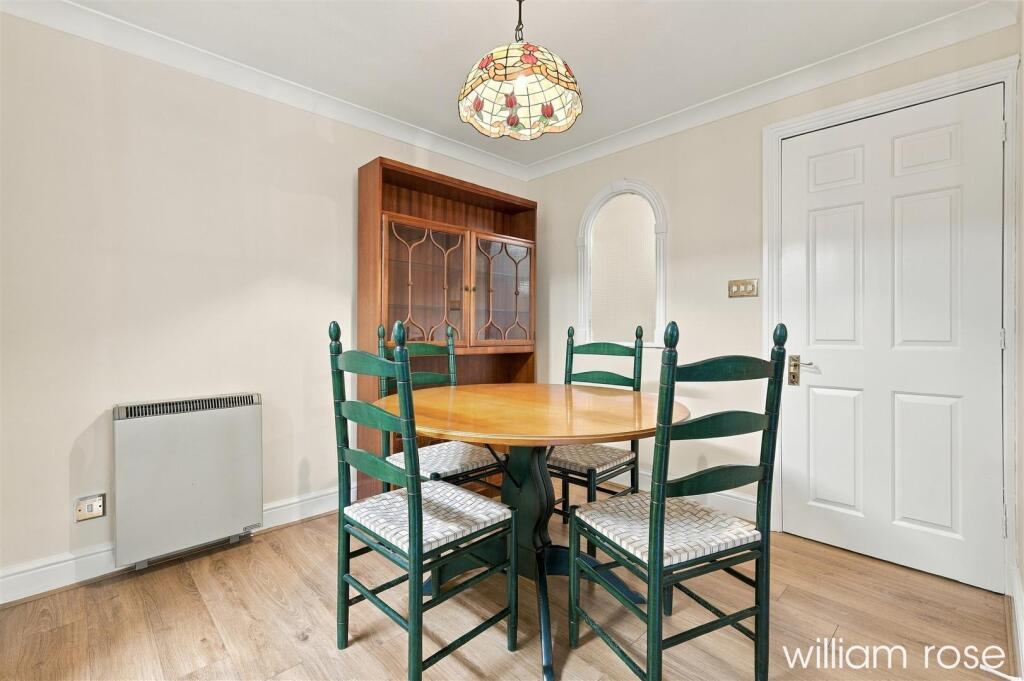 Village Heights, Chingford Lane, Woodford Green photo 4