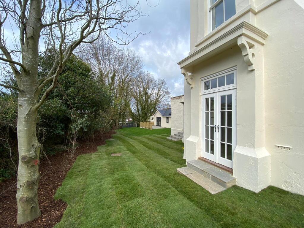 Main image of property: Coppid Hall, Warfield Road, Bracknell, Warfield Road, Bracknell, RG42