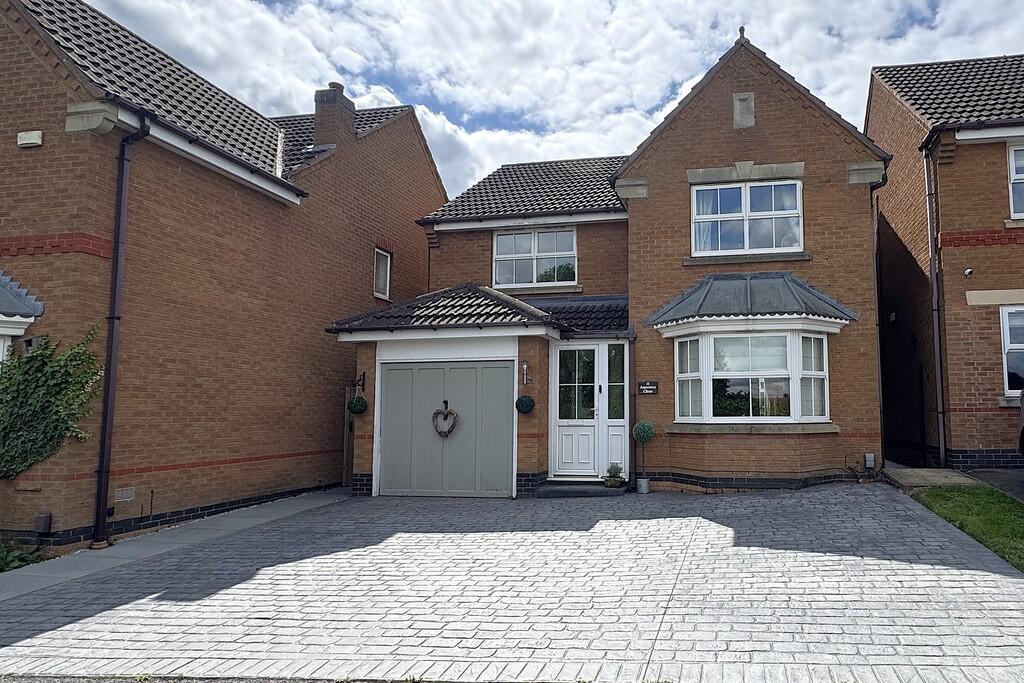 4-bed detached on Anemone Close, Melton Mowbray, £385,000