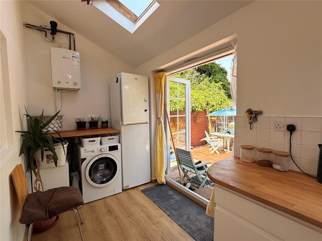 House in Wolverhampton, West Midlands - View 5
