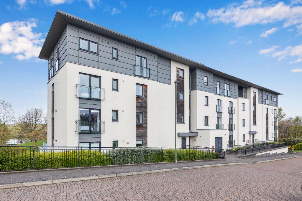 Main image of property: 2/4 Burnbrae Park, Corstorphine, Edinburgh, EH12 8AN