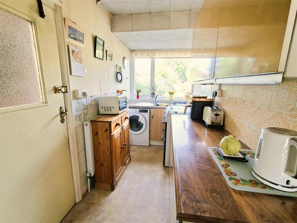 House in Birmingham, Lyndon Green - View 4