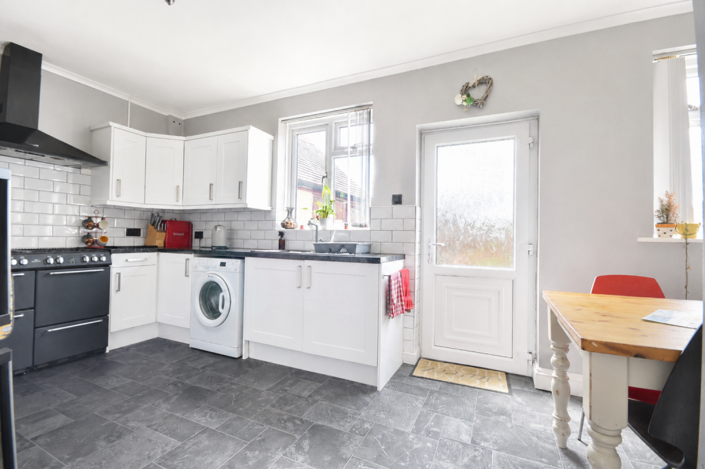 House in Amber Valley, Aldercar and Langley Mill CP - View 5