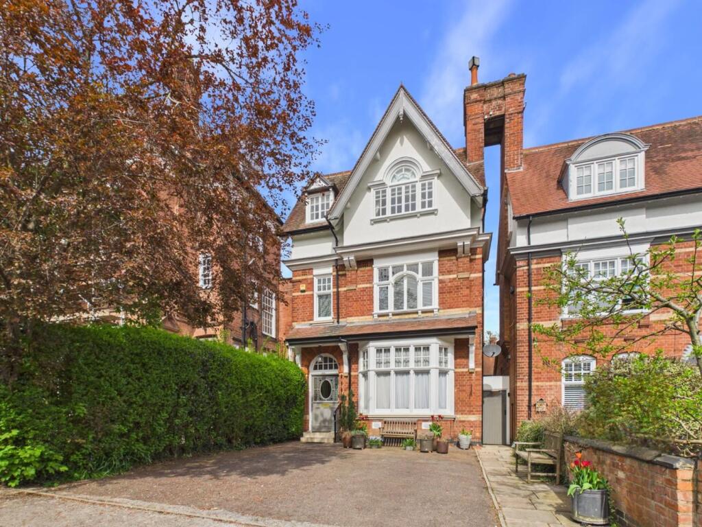5-bed detached on Stoneygate Road, Stoneygate, Leicester, £675,000
