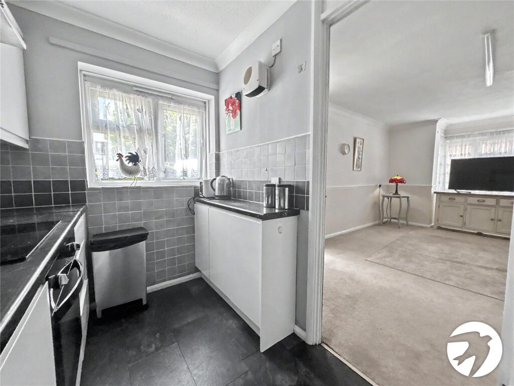Apartment in Sidcup, Penhill, Blackfen - View 6