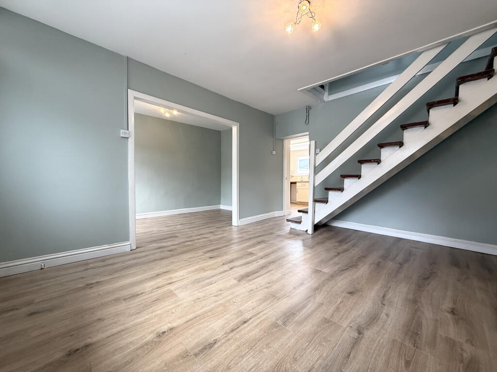 House in Aberdare, Aberaman North - View 3