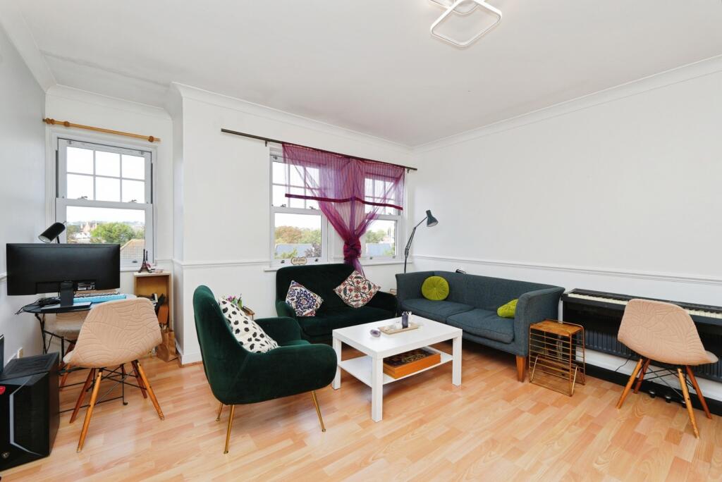 Apartment in London, Ladywell - View 2