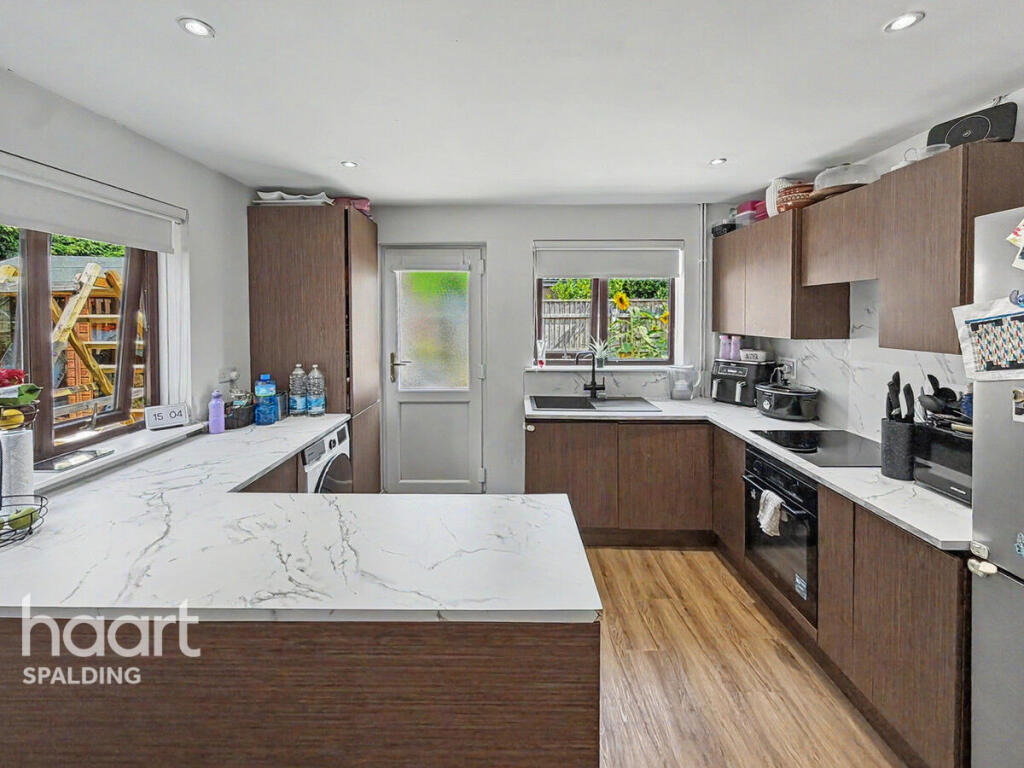 Main image of property: Railway Lane North, Sutton Bridge