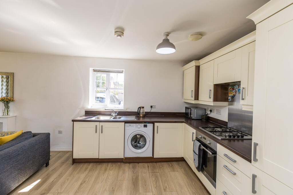 Apartment in Pen-y-ffordd, Flintshire - View 5