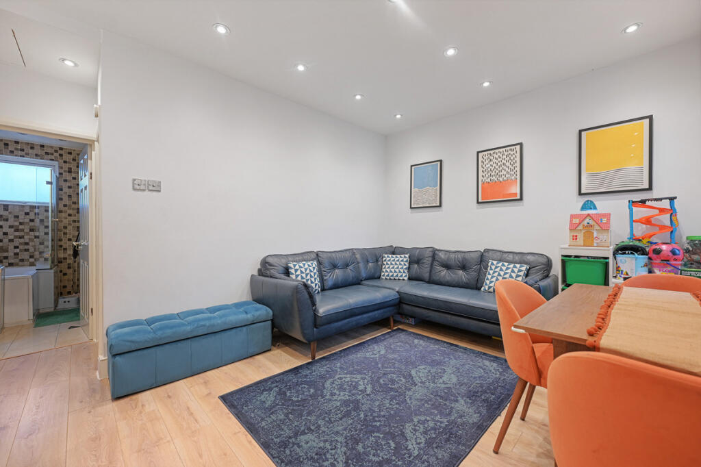 Apartment in London, Harlesden - View 4