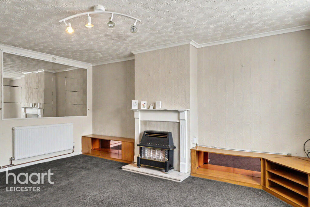 Kinsdale Drive, Leicester photo 4