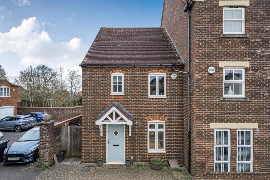 Main image of property: Chartwell Drive, Maidstone