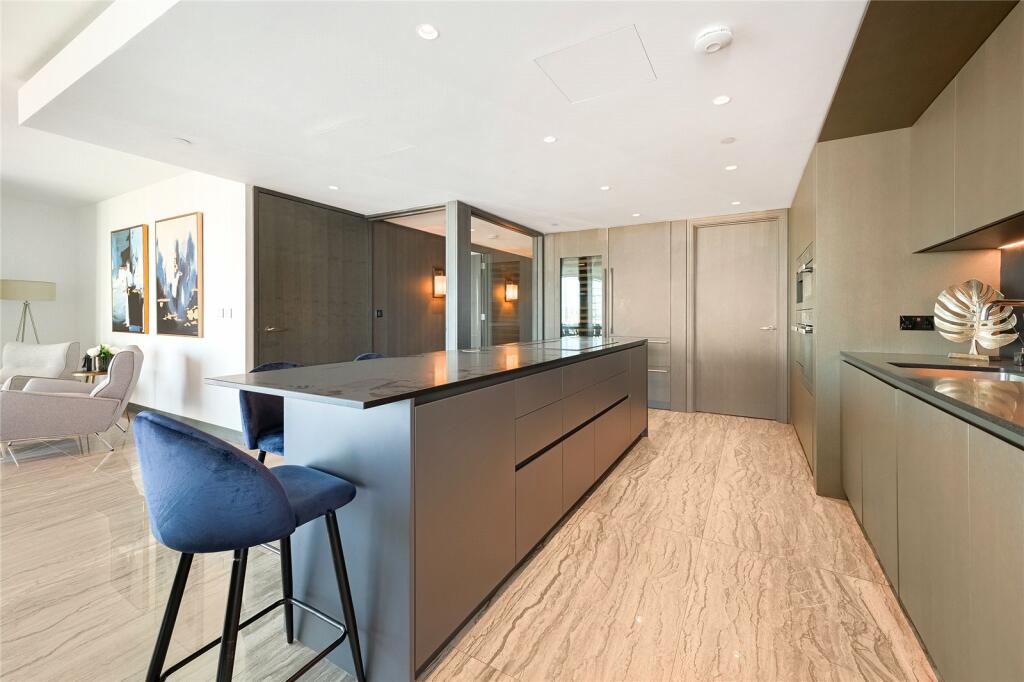 Apartment in London - More