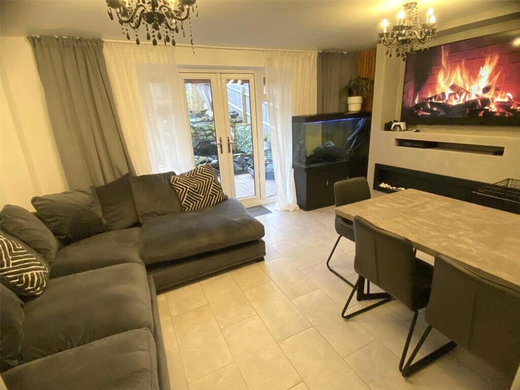 Ketley Park Road, Ketley, Telford, Shropshire, TF1 photo 4