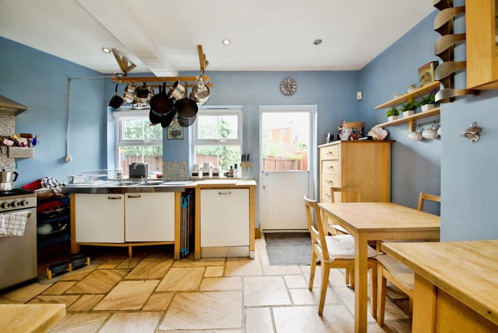 Marks Road, ROMFORD, Essex, RM7 photo 4