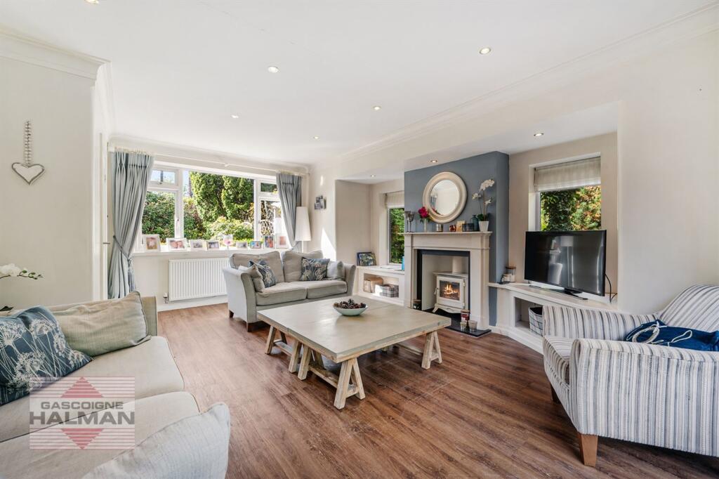 Green Villa Park, Wilmslow, SK9 photo 3