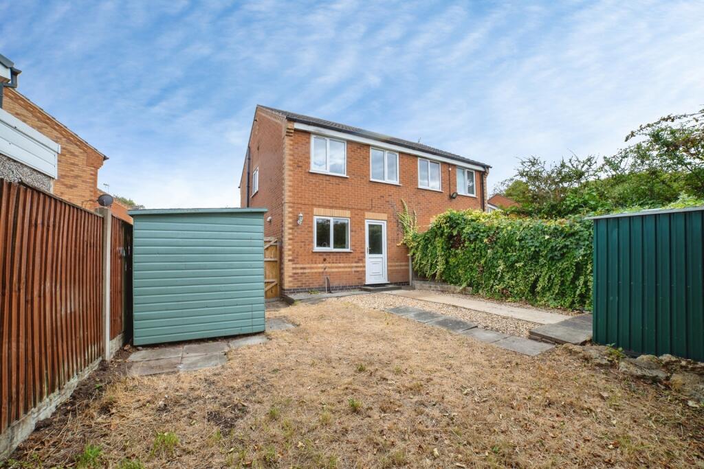 House in Mansfield, Nottinghamshire - View 4