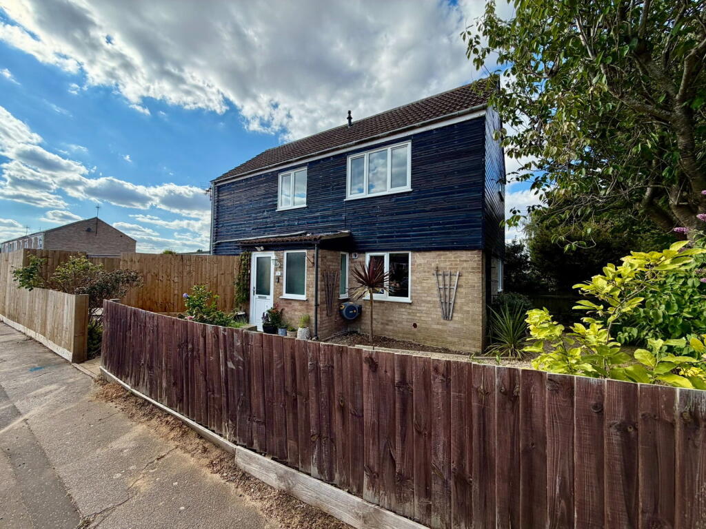 Main image of property: Astbury Road, Lowestoft, NR32 4NP