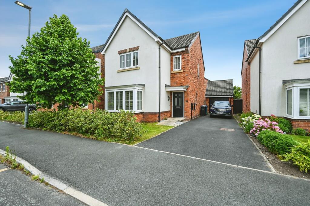 Main image of property: Ketteringham Drive, WARRINGTON, Cheshire, WA5