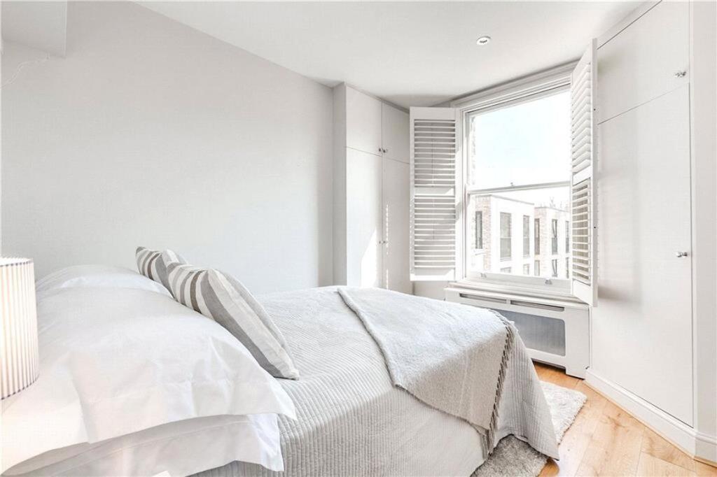 Apartment in London - View 2