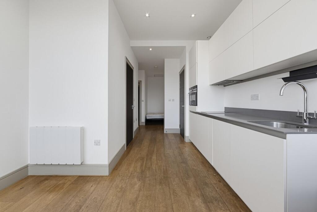 Apartment in London - View 3