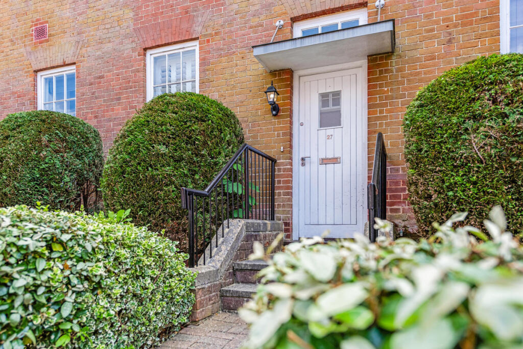 Main image of property: Consort Mews, Fareham, PO17