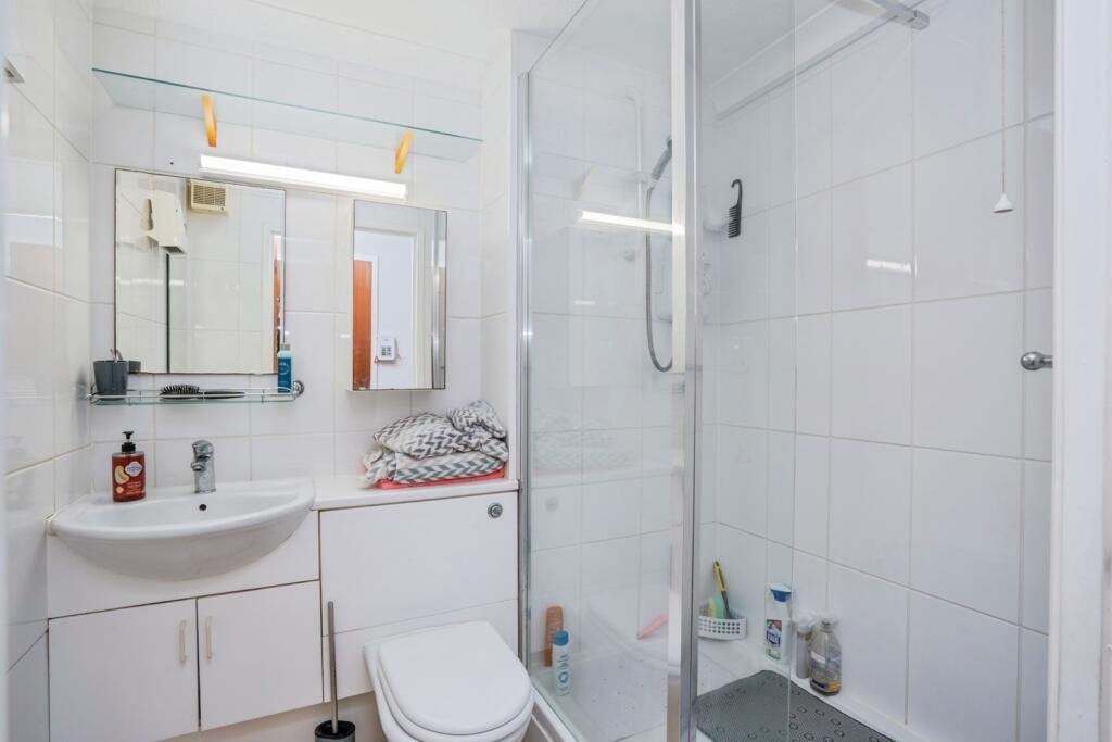 Hulbert Road, Waterlooville, Hampshire, PO7 - View 5