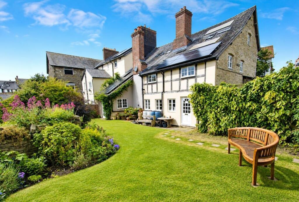 Main image of property: KNIGHTON