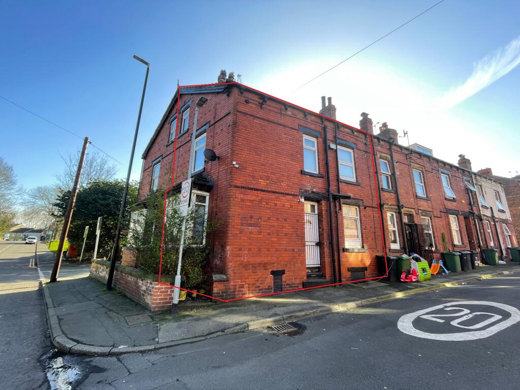Main image of property: 1 Paisley Place, Leeds, West Yorkshire LS12 3JZ