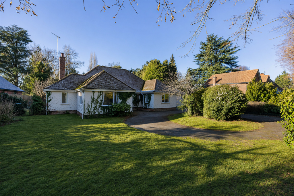 Main image of property: Conisboro Avenue, Caversham Heights, Reading