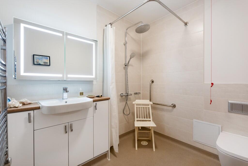 Additional image 10 of Lambrook Court, Larkhall