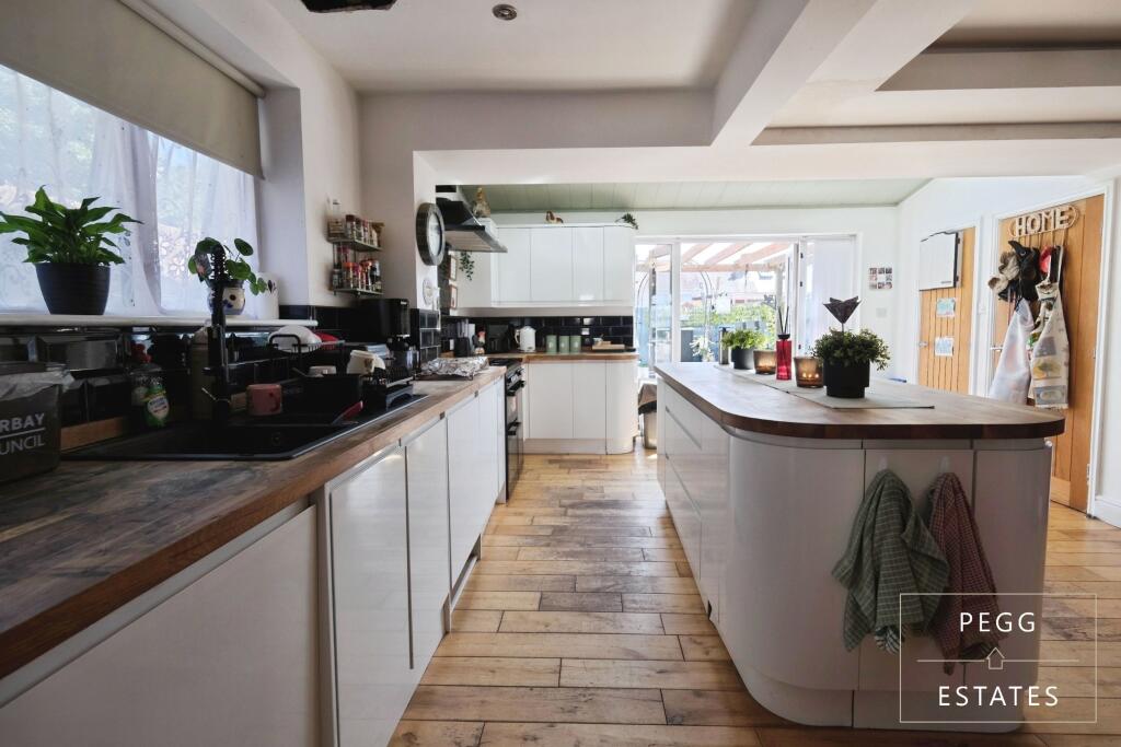 House in Torquay - More