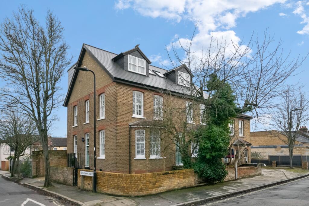 Main image of property: Rosebank Road, Hanwell, W7