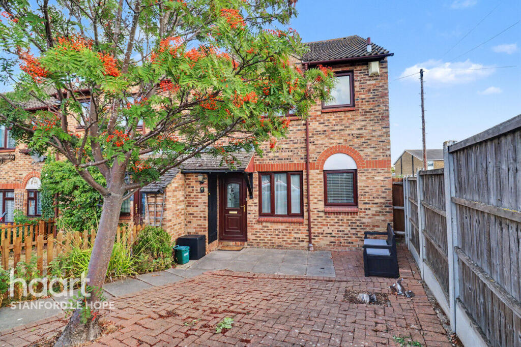 Main image of property: St Johns Mews, Stanford-Le-Hope