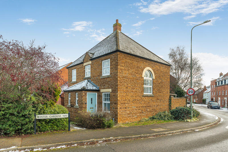 Main image of property: Winter Gardens Way, Banbury